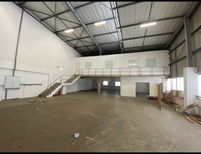 329M² WAREHOUSE TO LET IN RIVERHORSE VALLEY